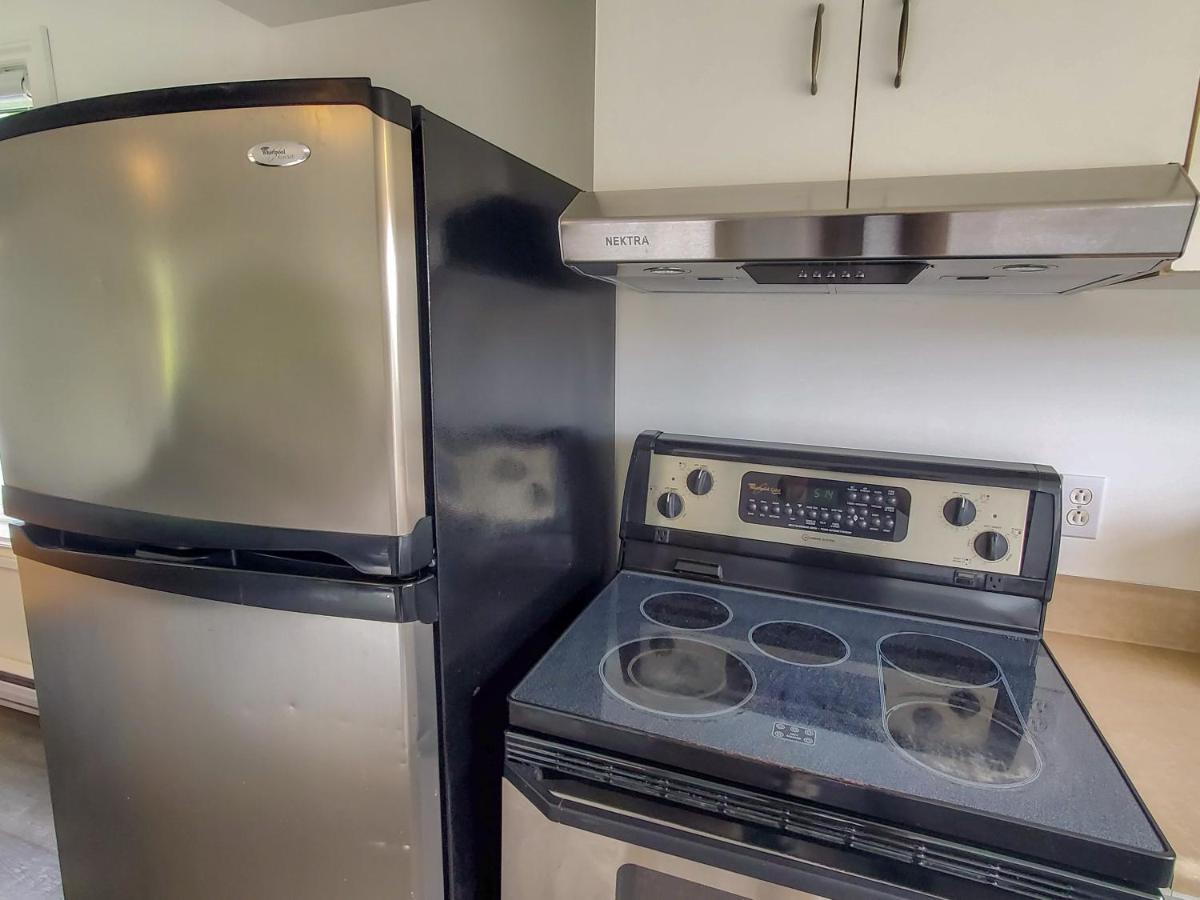 Lofts Fleuve Et Montagnes Motel Sainte-Anne-de-Beaupré Екстериор снимка