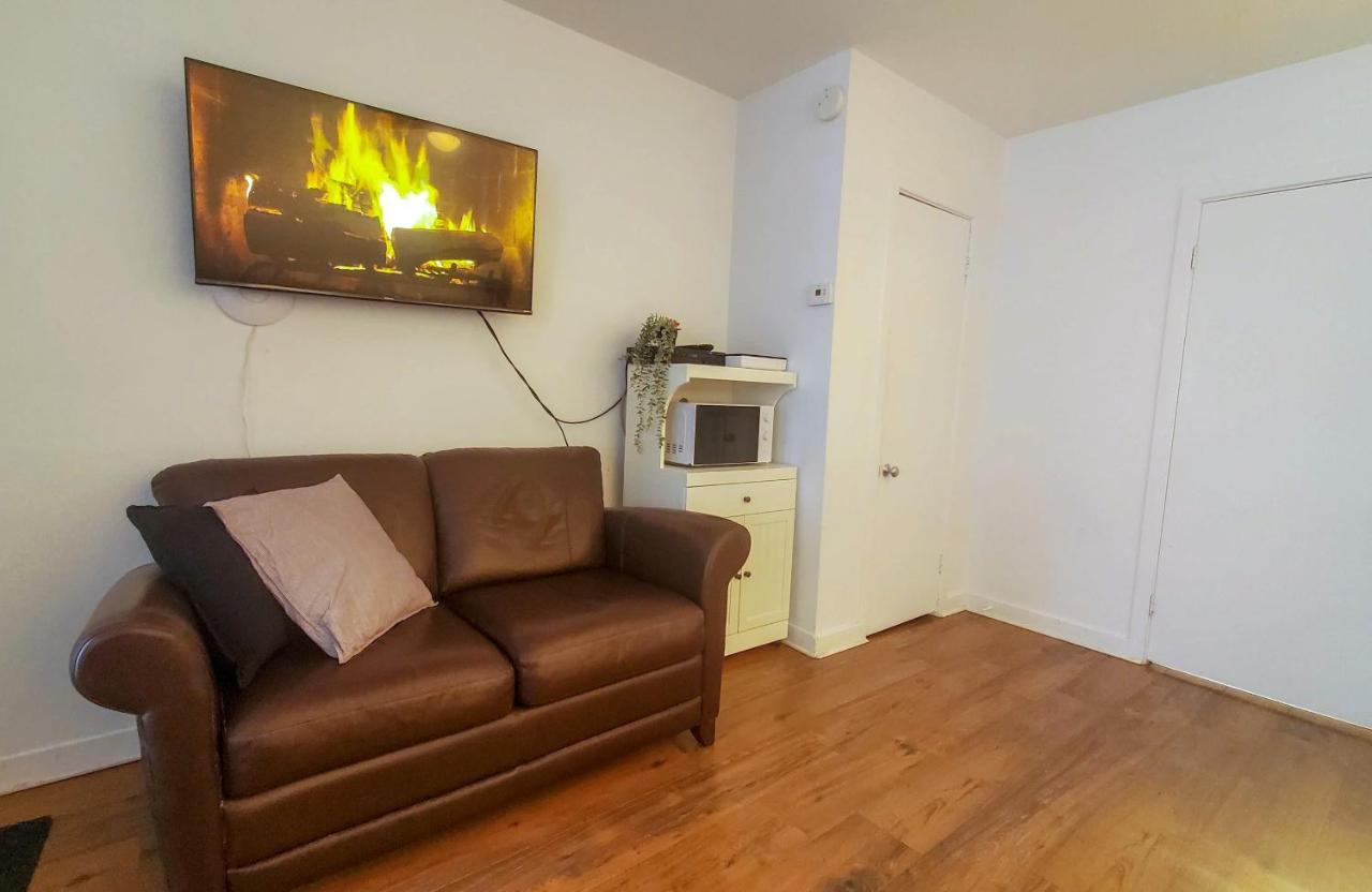Lofts Fleuve Et Montagnes Motel Sainte-Anne-de-Beaupré Екстериор снимка