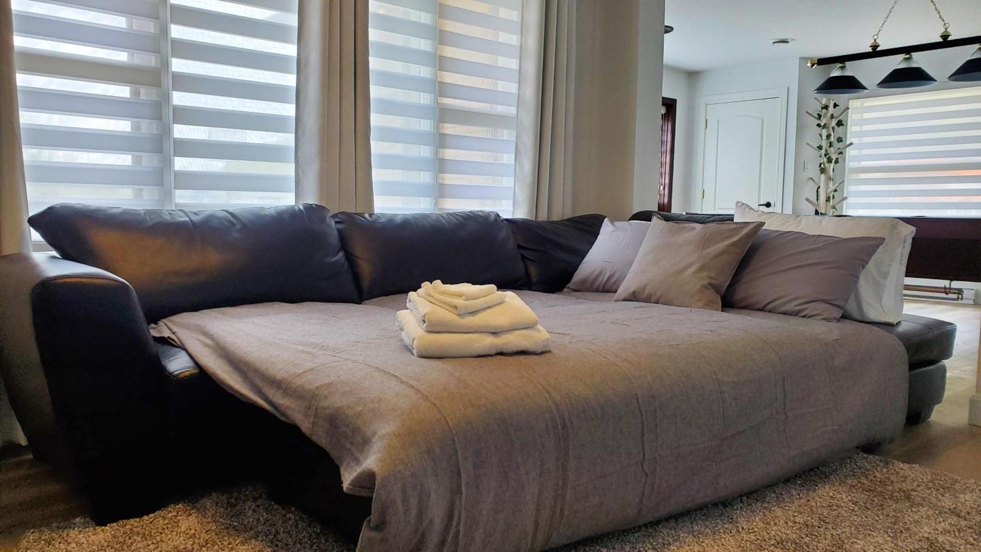 Lofts Fleuve Et Montagnes Motel Sainte-Anne-de-Beaupré Екстериор снимка