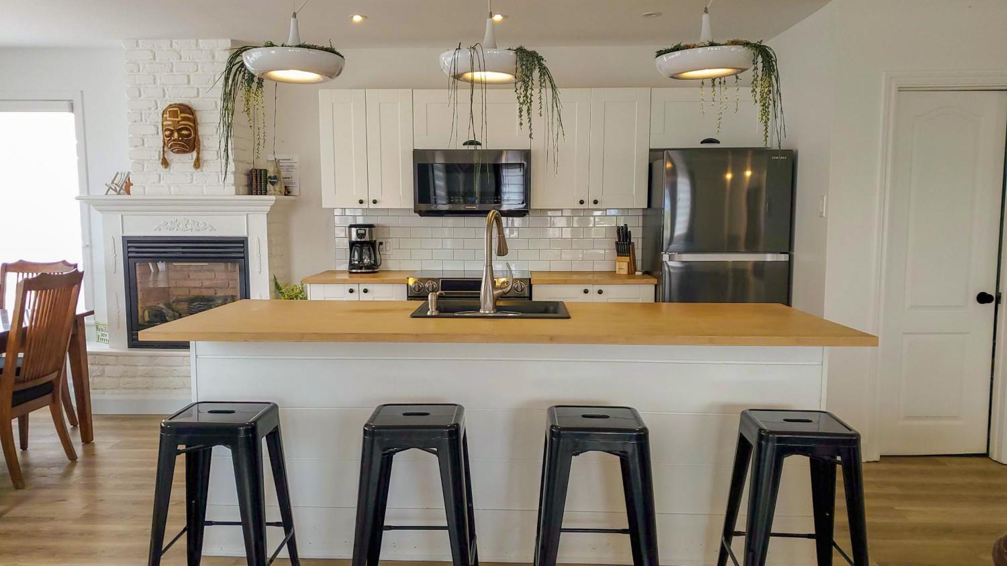 Lofts Fleuve Et Montagnes Motel Sainte-Anne-de-Beaupré Екстериор снимка