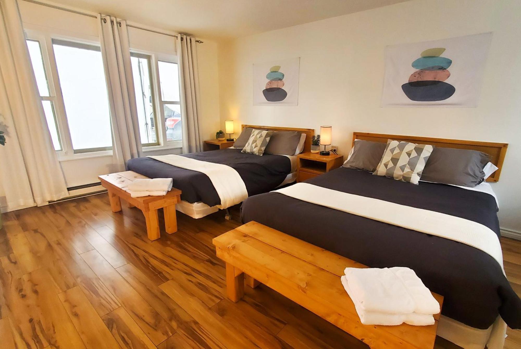 Lofts Fleuve Et Montagnes Motel Sainte-Anne-de-Beaupré Екстериор снимка