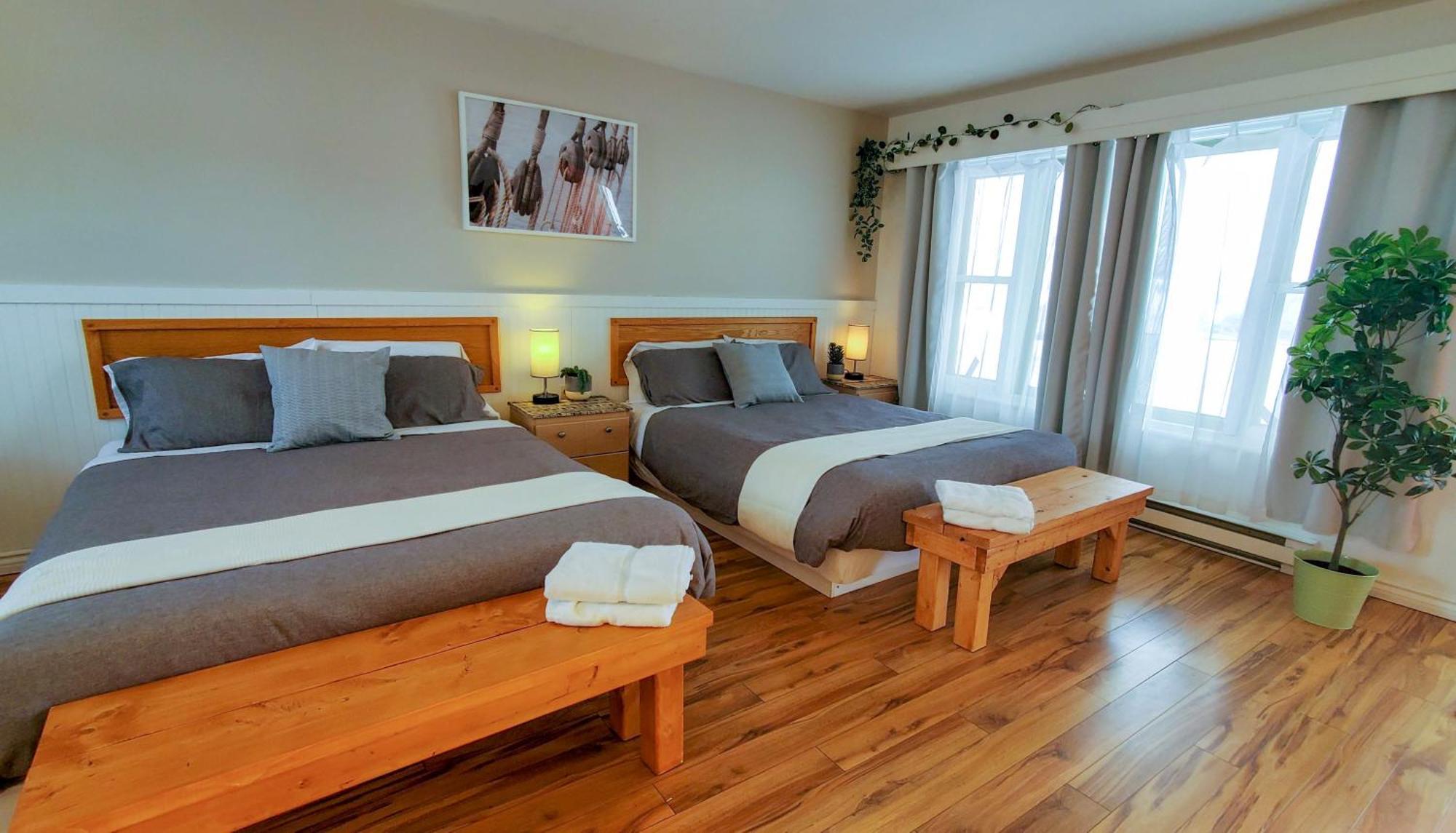 Lofts Fleuve Et Montagnes Motel Sainte-Anne-de-Beaupré Екстериор снимка
